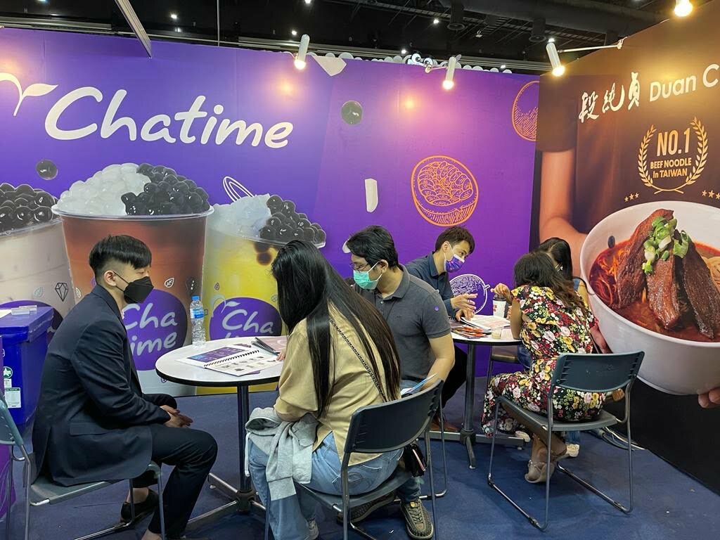 Chatime & Duan Chua Zhen have received hundreds of franchisee application at Thailand's franchising show